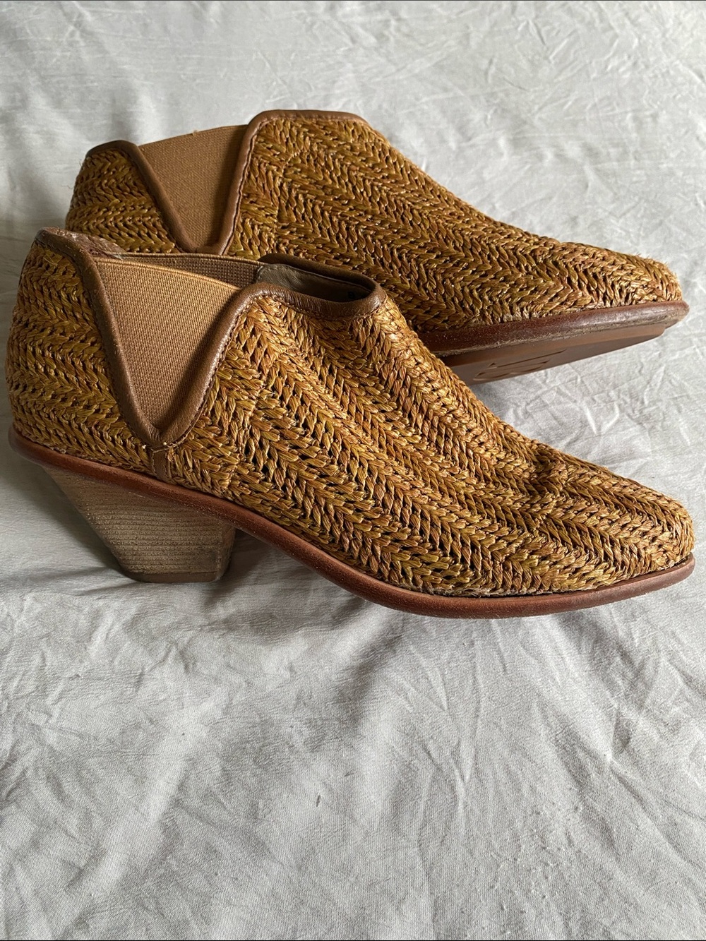 Matt Bernson Woven khaki Tan Ankle Booties - Picture 2 of 8